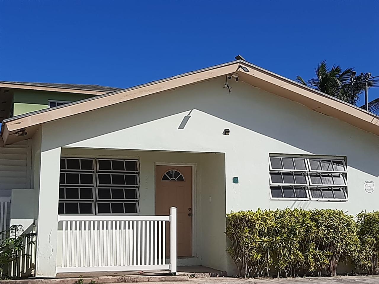 Sir Lynden Pindling Home Xposure