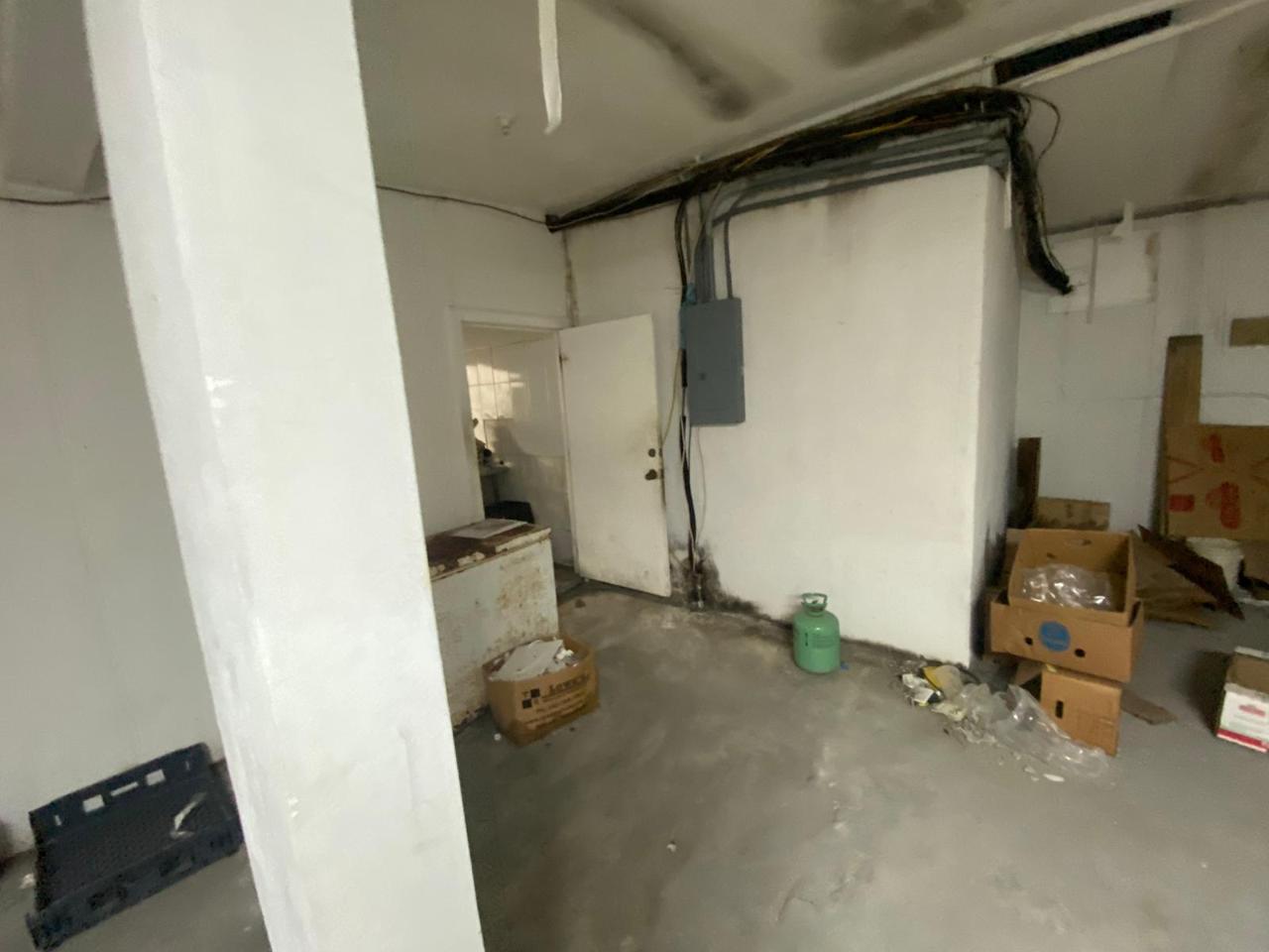 Pop's Food Mart Cow Pen Rd Keys Bahamas Realty Limited