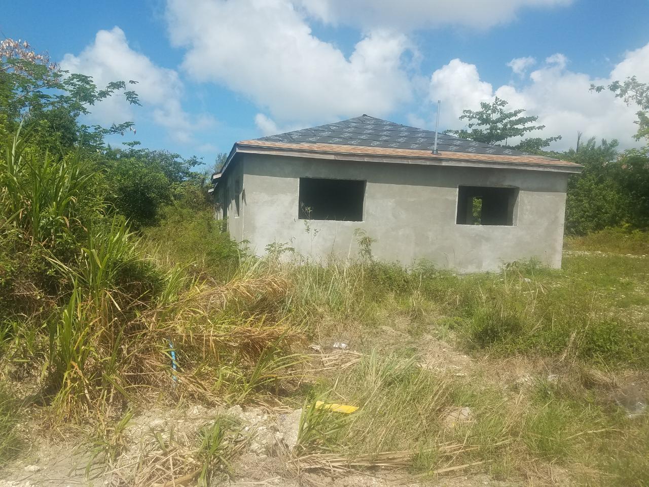 Hepburn Estates Xposure