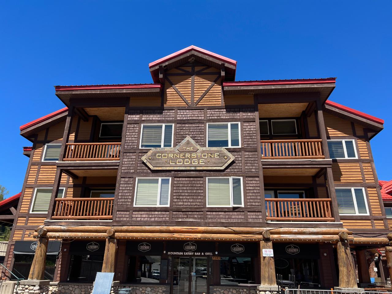 3025343 Fernie Ski Hill Road Xposure