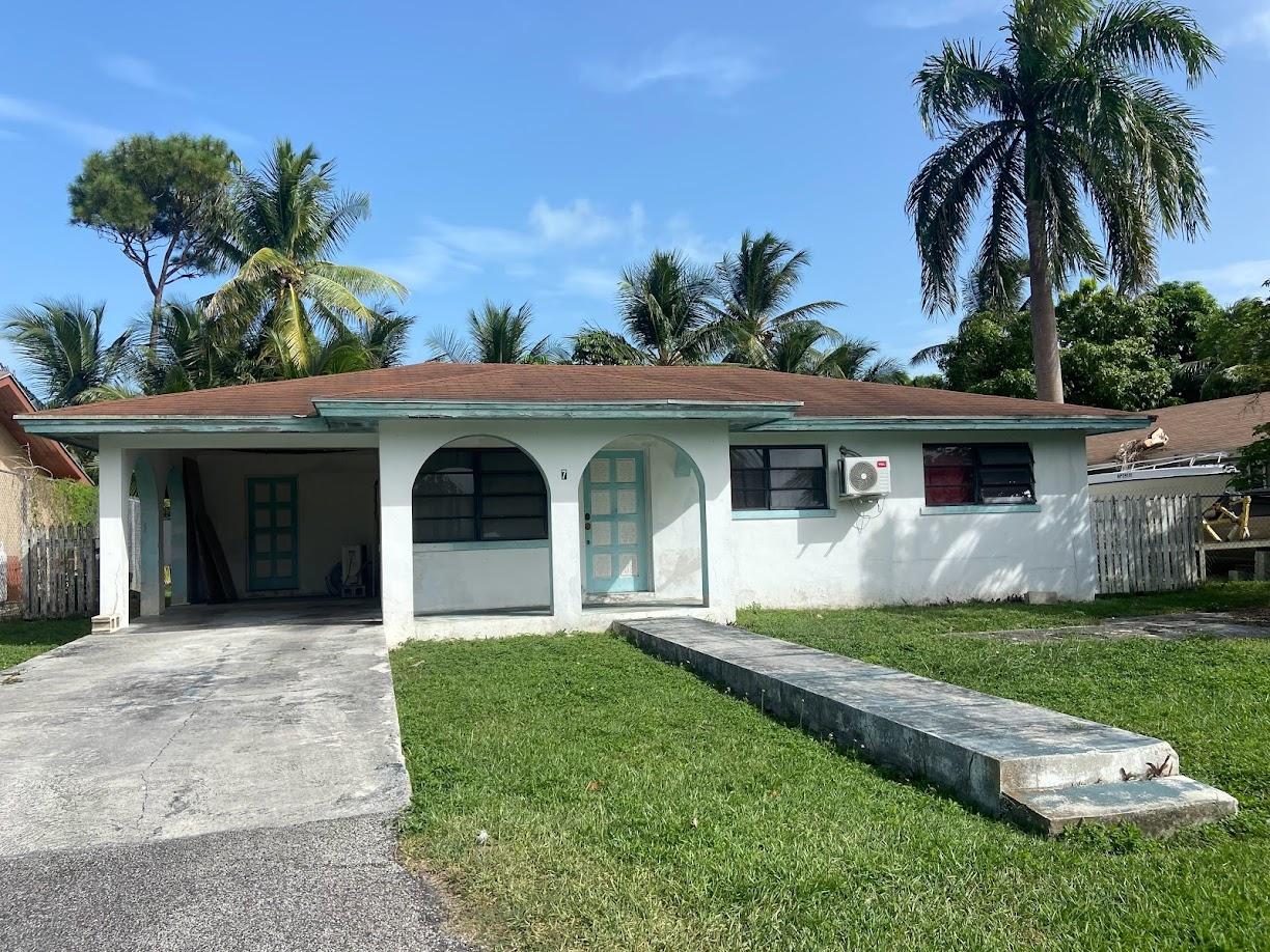 1297 Golden Gates Estates Xposure