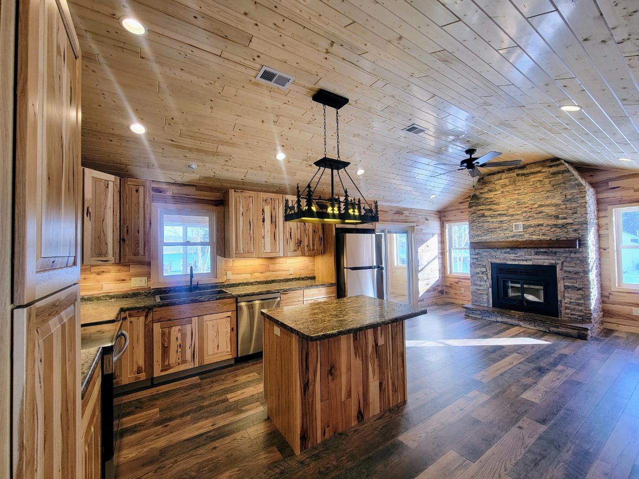 45718 Mcpartlins Ln Century 21 Burkett & Associates