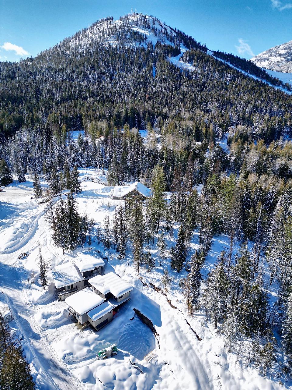 218 Rock Cut Road Century 21 Kootenay Homes Inc.