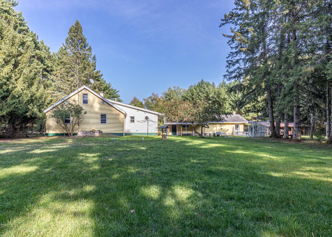 9733 Country Ln Redman Realty Group