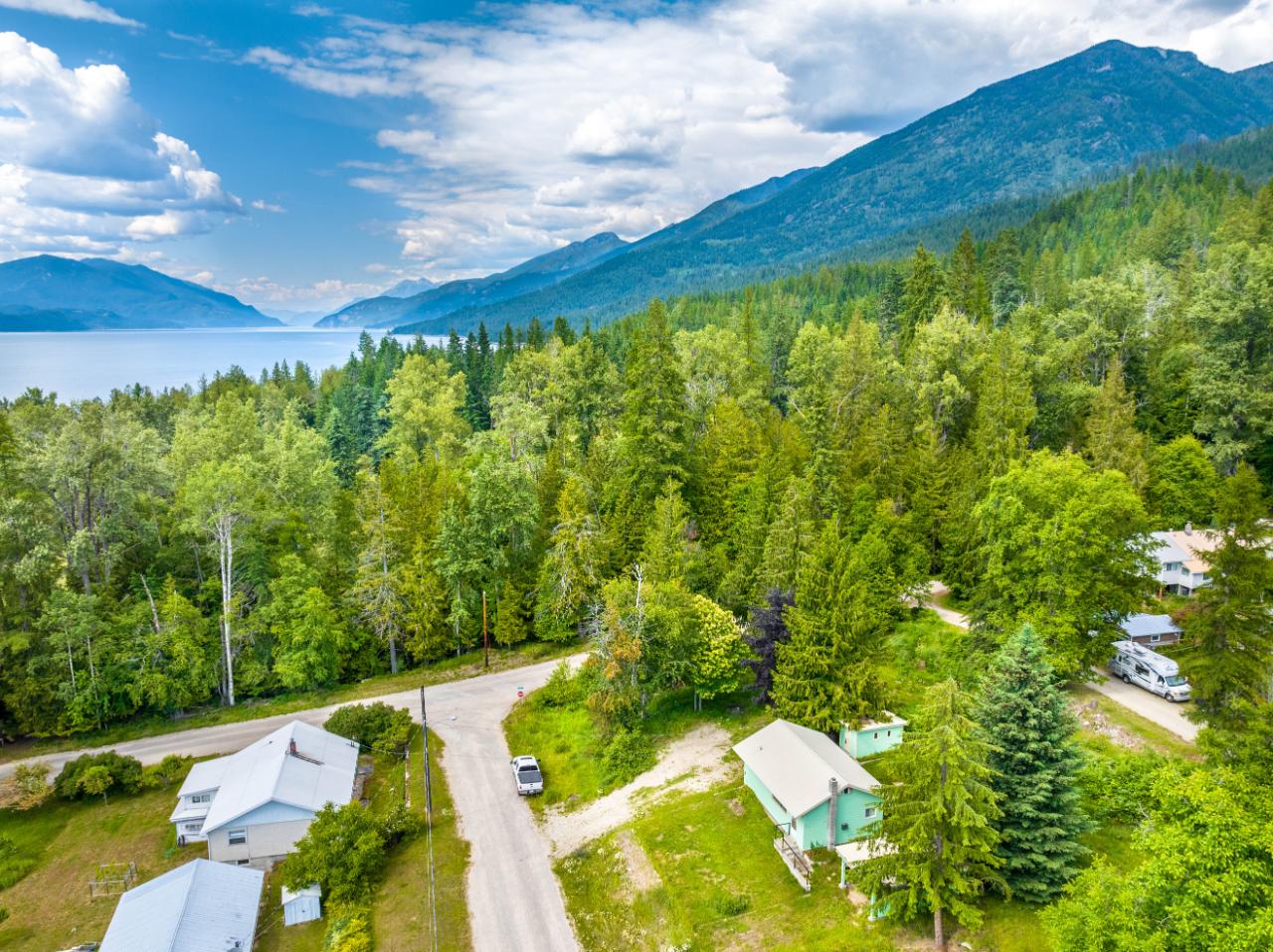 1634 Ainsworth Avenue Xposure