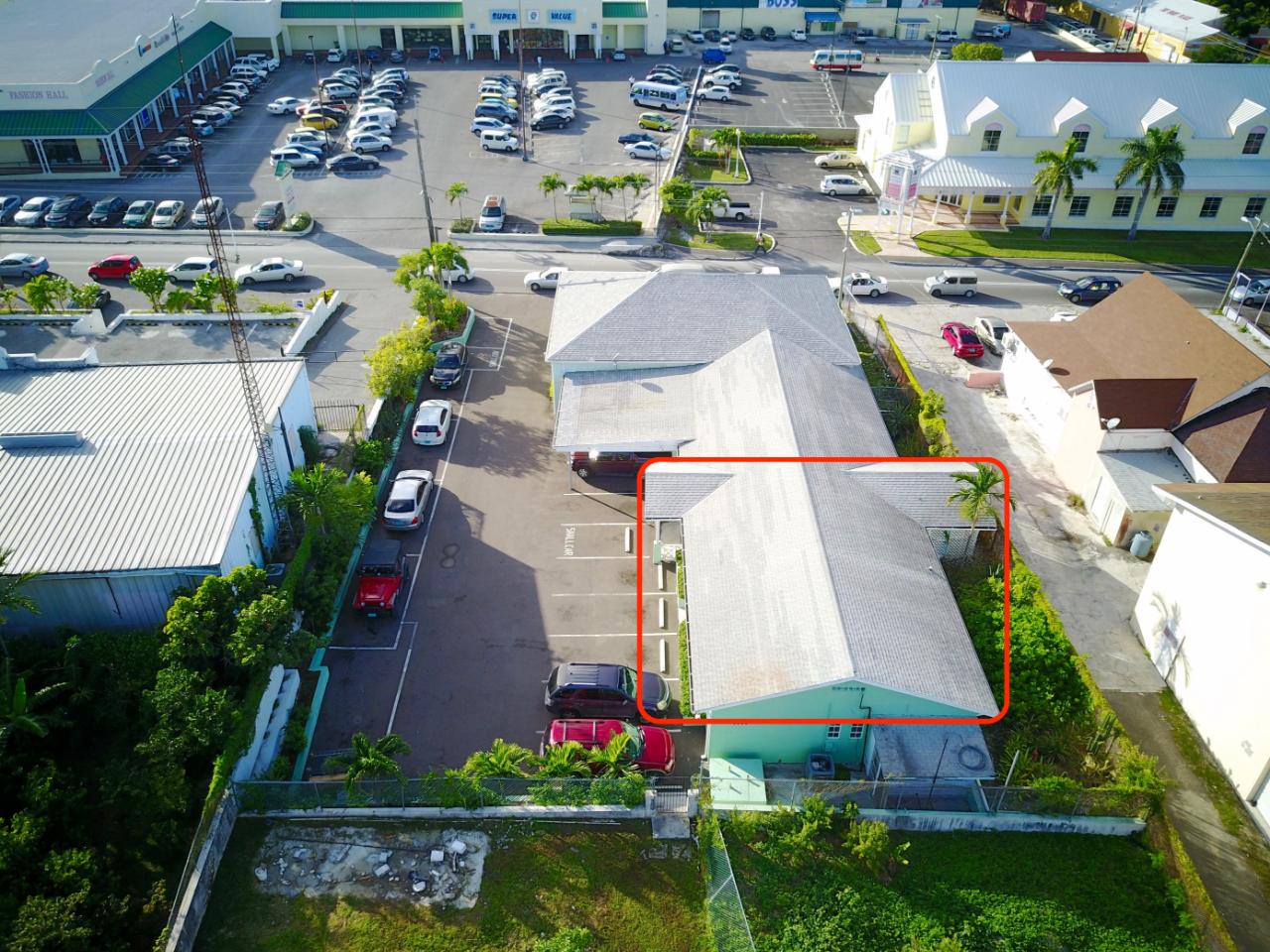 D Mackey Street Xposure