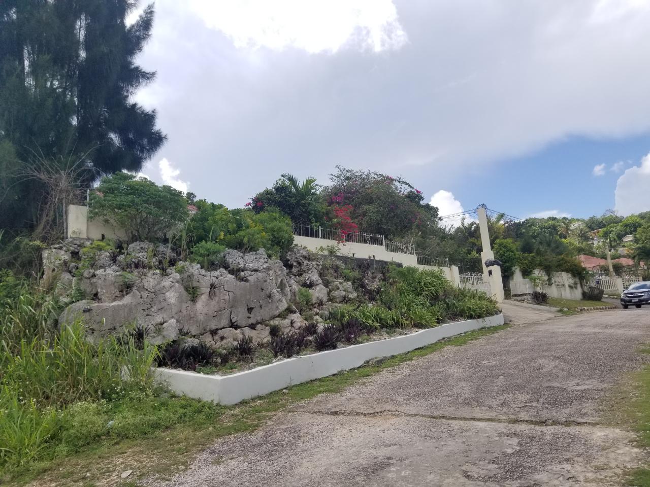 14 Piccadilly Drive Xposure