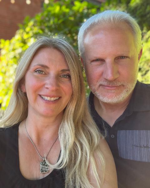 Kelly & Shandra Walter Agent Photo