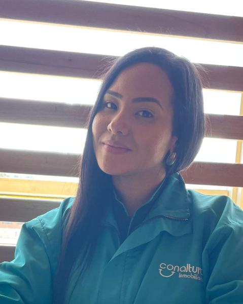 Zaira Cespedes Agent Photo