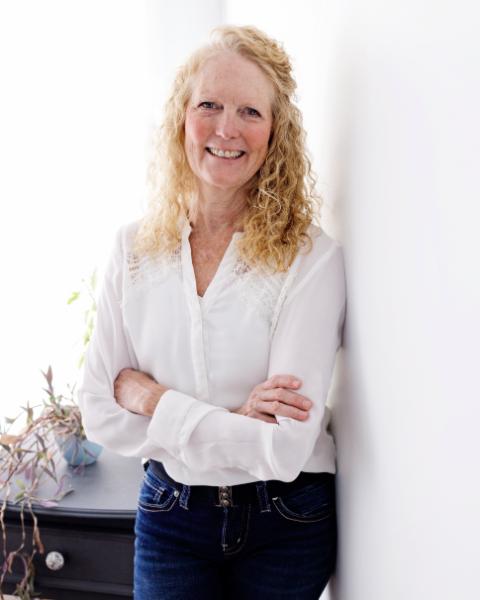 Shirley Van Dyke Agent Photo