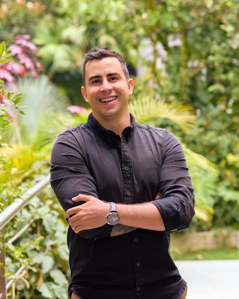 Daniel Cortes Agent Photo