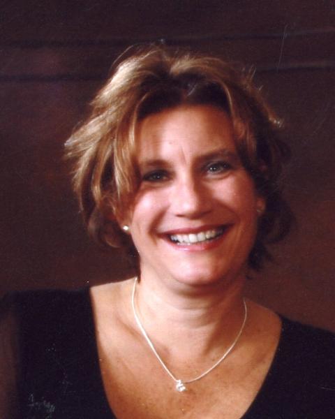 Laurie Wagner Agent Photo