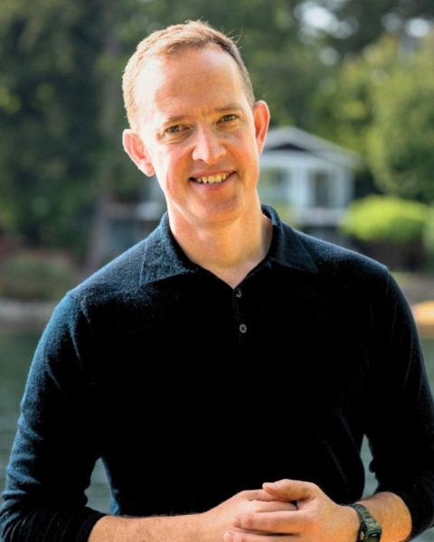 Angus Ross Agent Photo