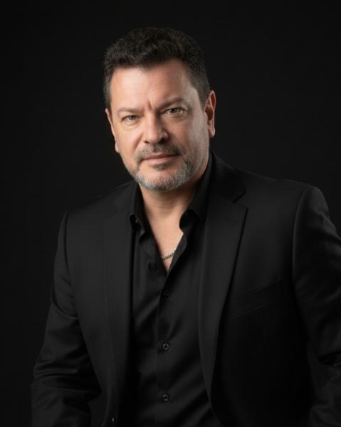 Javier Losada Agent Photo