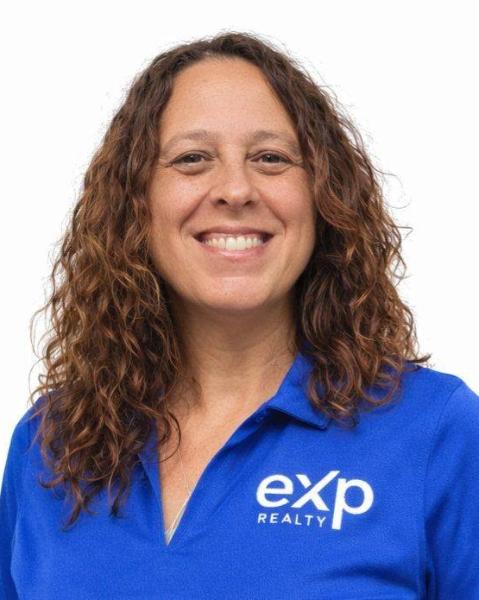 Laura Ferraro Agent Photo