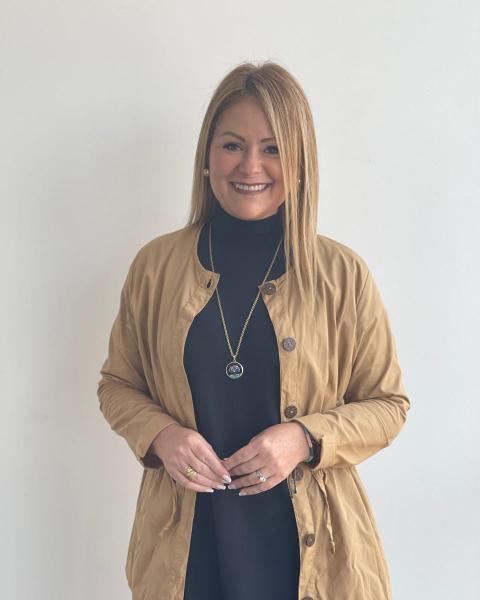 Elizabeth  Calle Agent Photo