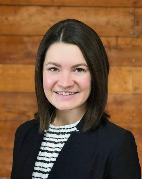 Lauren Sowinski Agent Photo