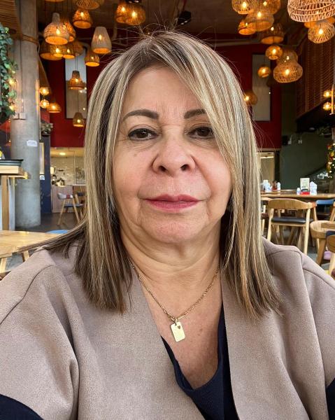 Lina Vergara Agent Photo