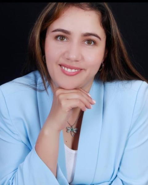 Marilyn Bola&ntilde;os Agent Photo