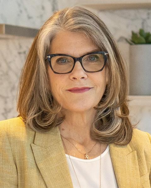 Robyn Wildman Agent Photo