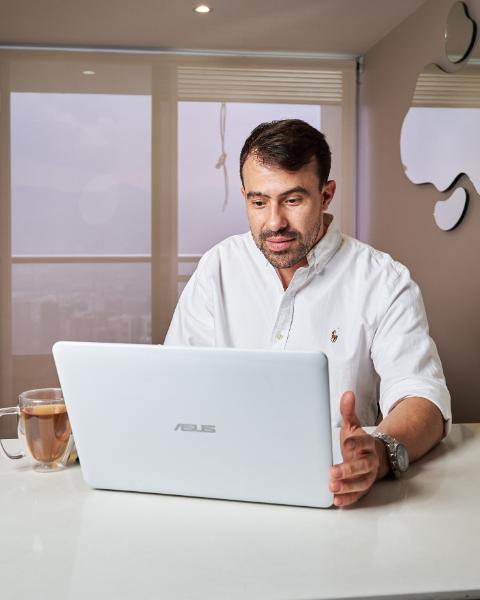 Juan Camilo Pérez Mena Agent Photo