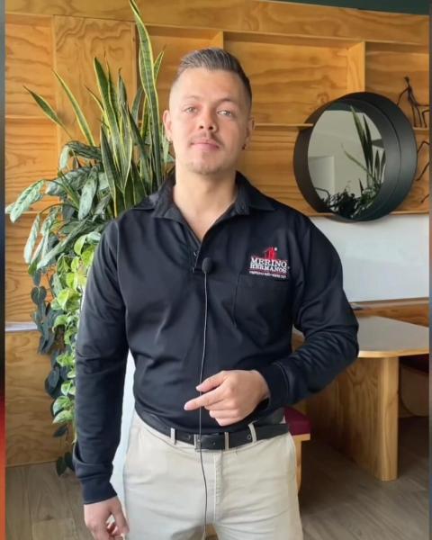 Andres Zapata  ventas merino hermanos  Agent Photo