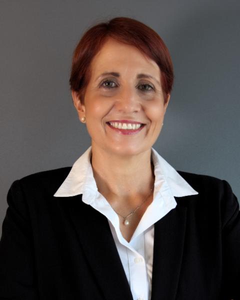 Ruth Nieves Agent Photo