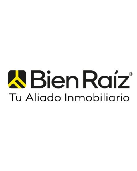 Bien Raíz Agent Photo