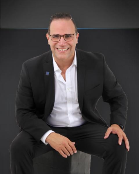 Eduardo Irizarry Agent Photo