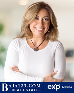 Claudia Pierce Guillen Agent Photo