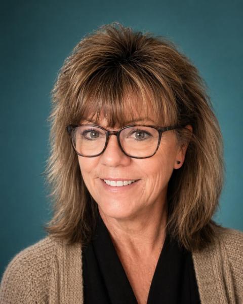 Susan Irons Agent Photo