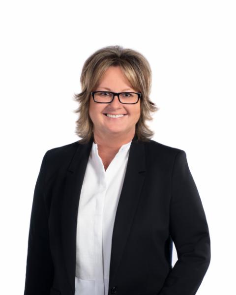 Cindy Olson Agent Photo