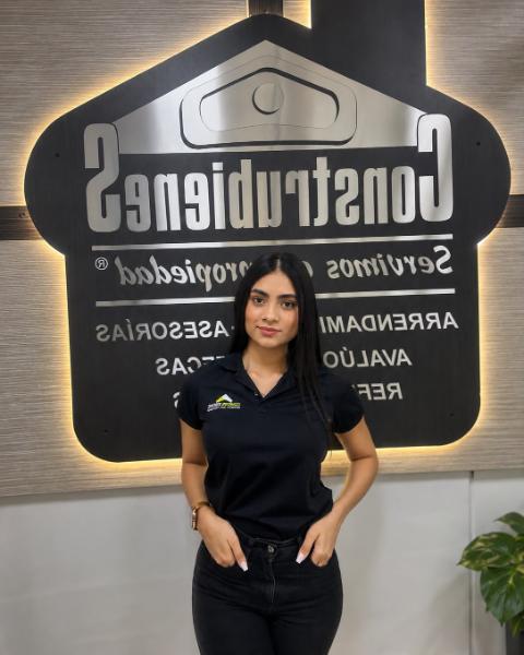 Luisa Romero Agent Photo