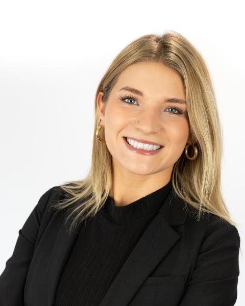 Saylee Steif Agent Photo